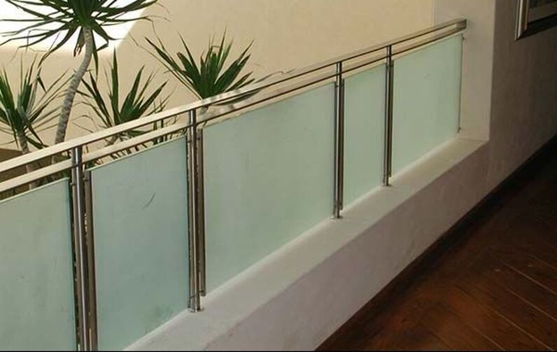 diseños de barandillas para pasillos modernos contemporáneos